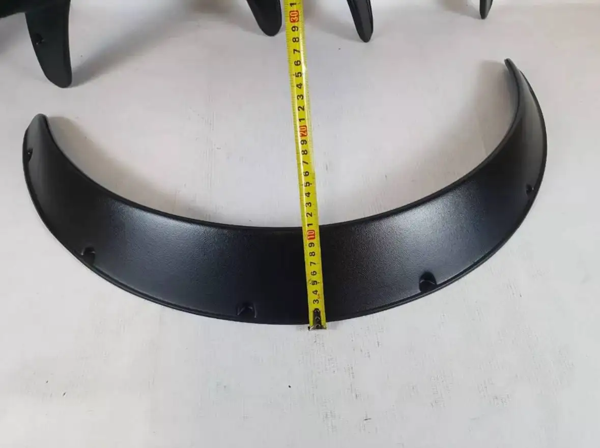 Продам универсальные накладки на крылья (фендеры) - Кузовные детали (Запчасти) в Калининград