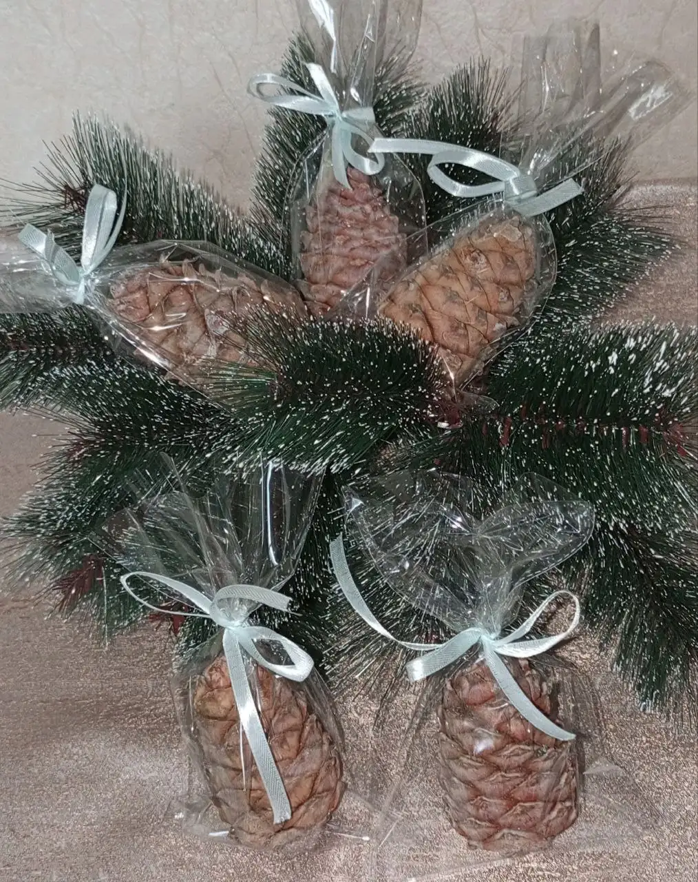 Кедровая шишка с орехами и набор для чая - Барахолка в Калининград