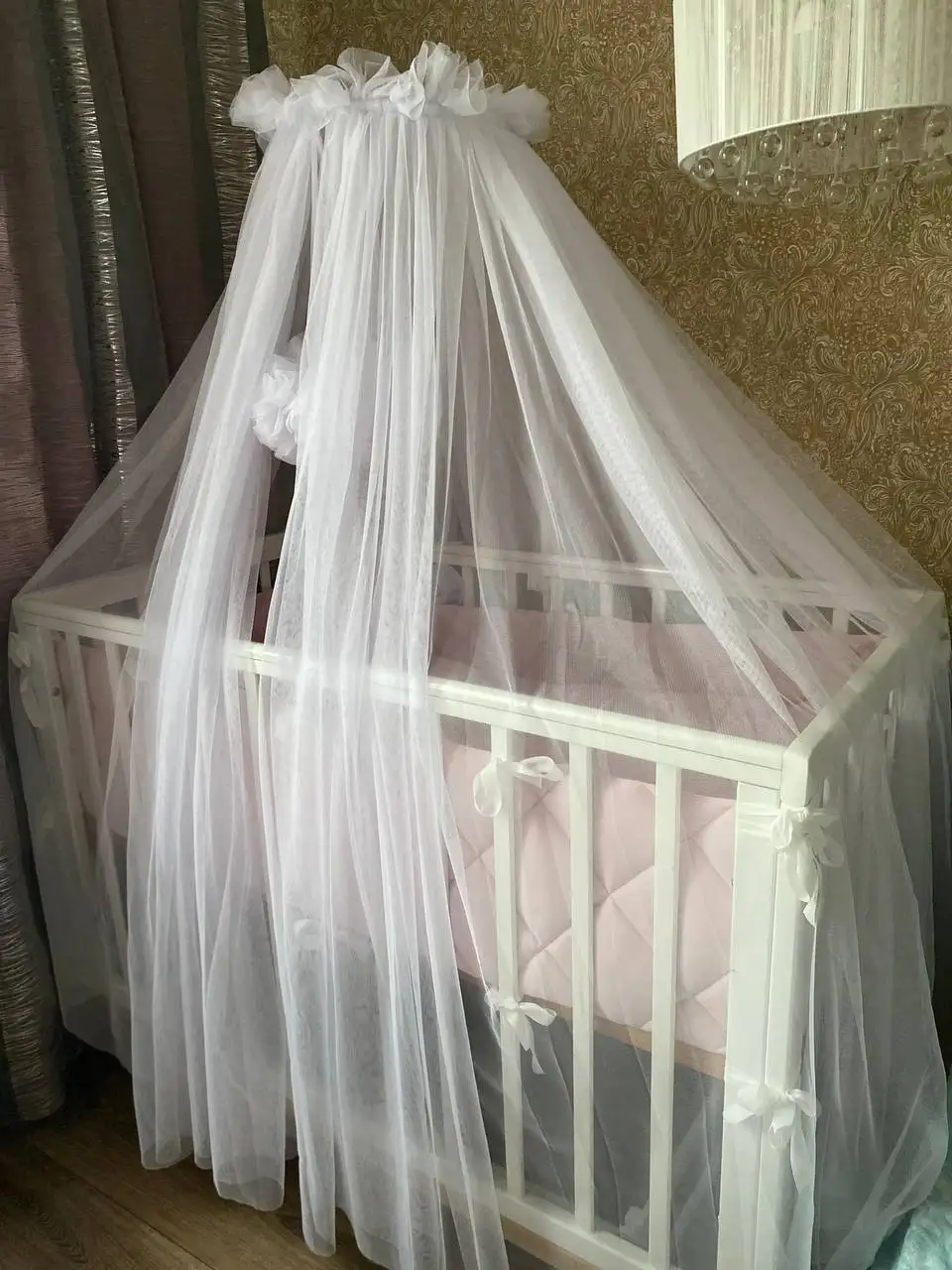 Продам кроватку с маятником для малышей с полным комплектом - Детская мебель (Товары для детей) в Калининград