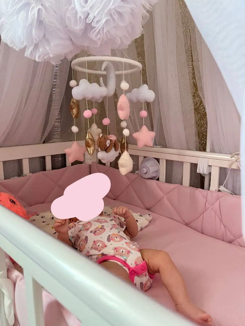 Продам кроватку с маятником для малышей с полным комплектом - Детская мебель (Товары для детей) в Калининград