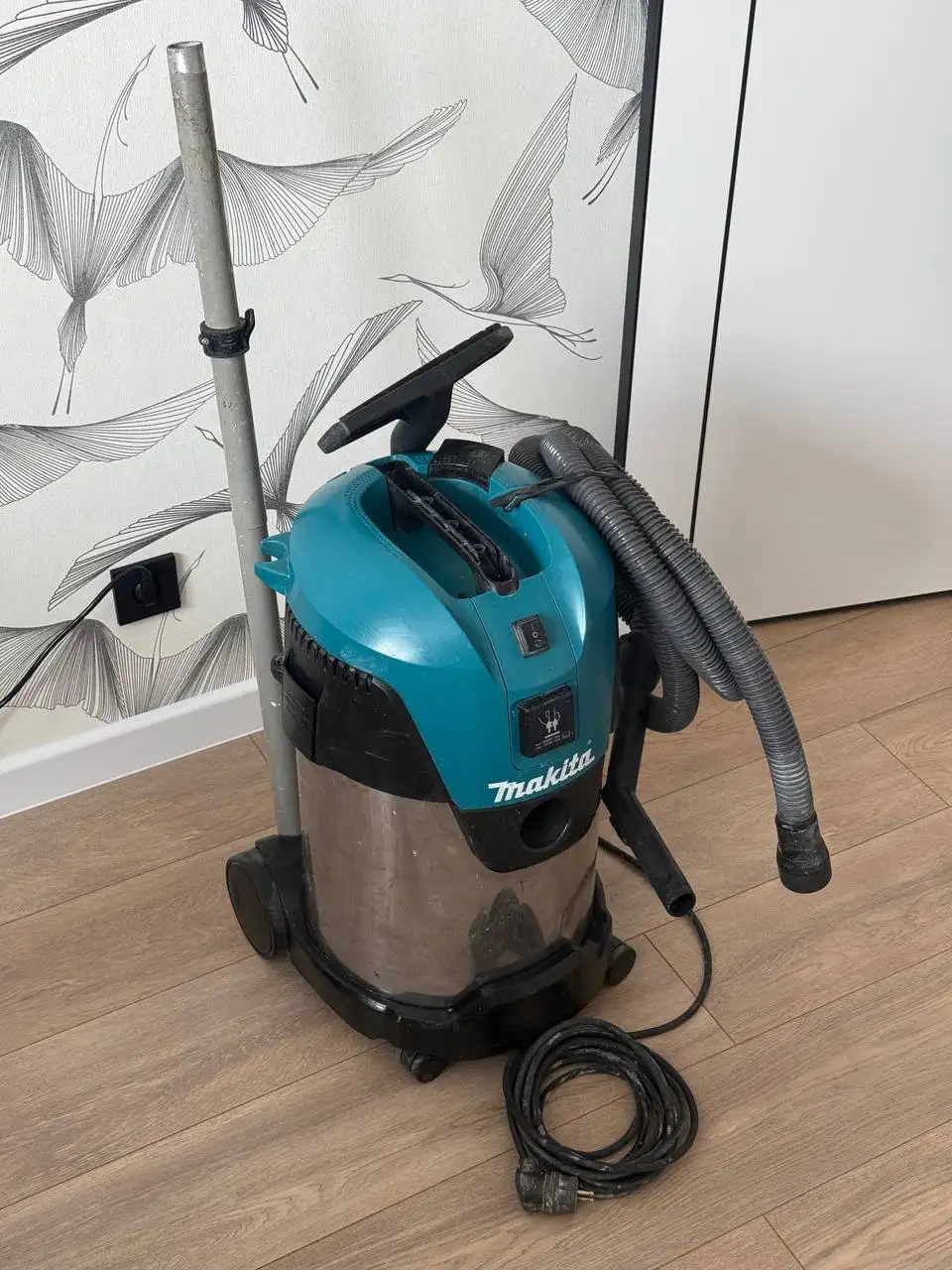 Строительный пылесос Makita VC3011L - Строительное оборудование (Барахолка) в Калининград