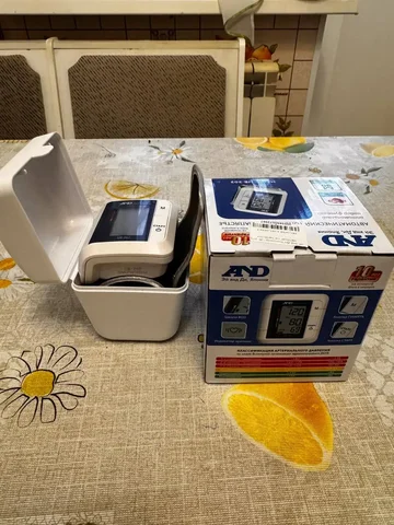 Новый тонометр на запястье - Уход за кожей в Калининград