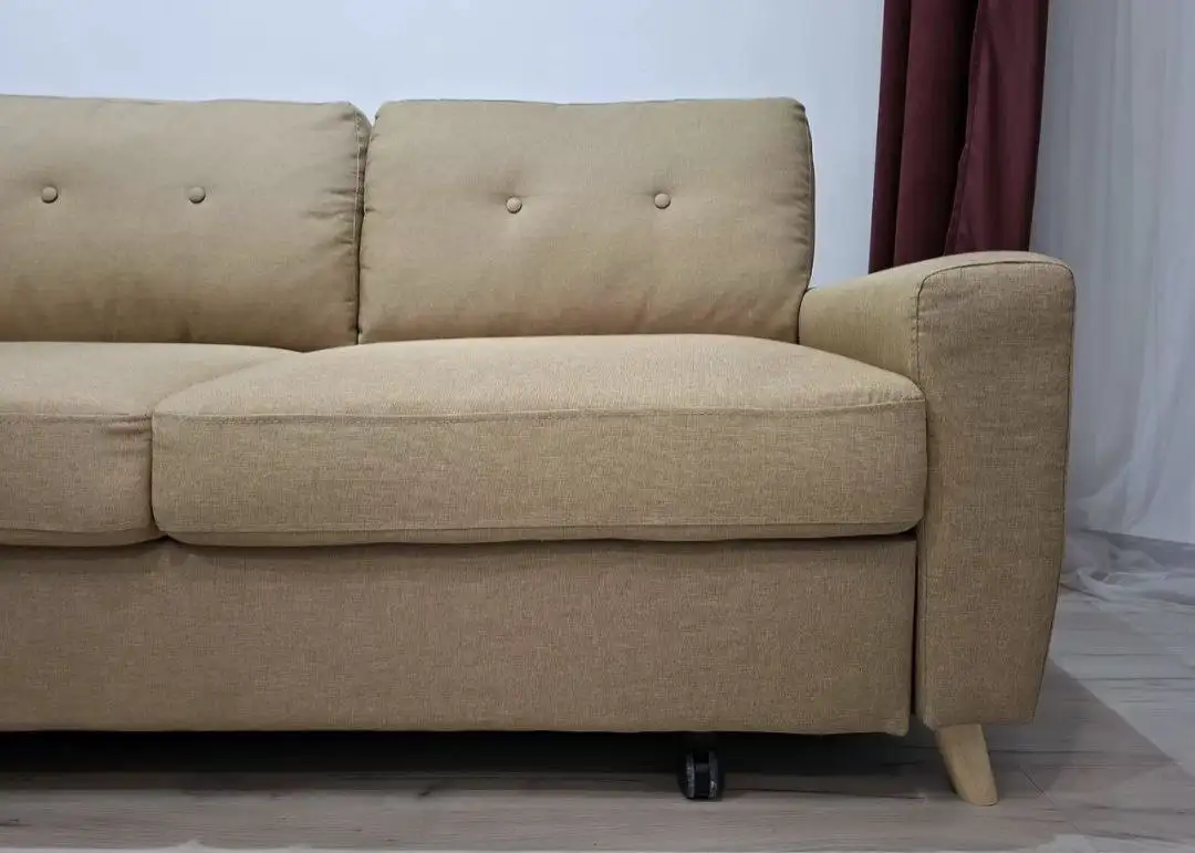 Продаётся диван в очень хорошем состоянии - Мебель (Для дома и дачи) в Калининград