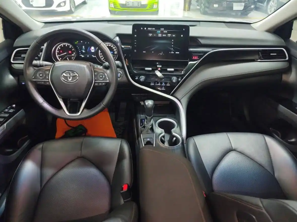 Toyota Camry 2023 2.0 G