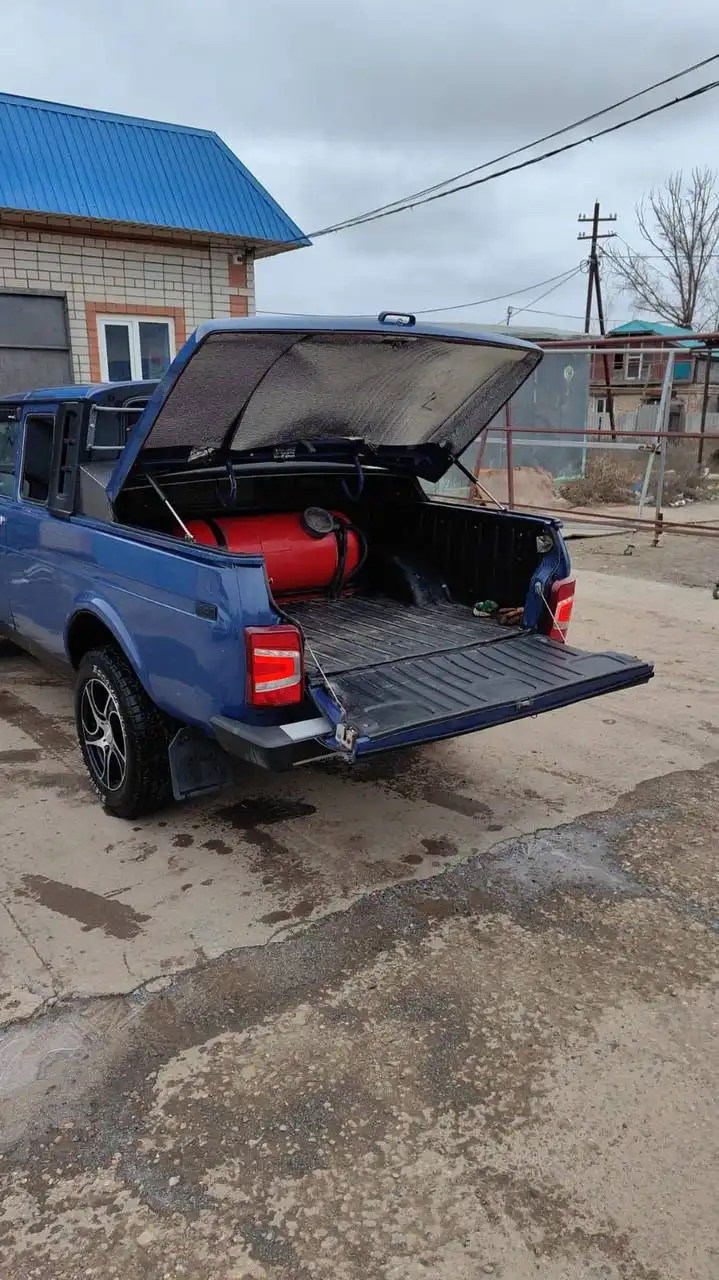 Продам Лада Нива Пикап 2008