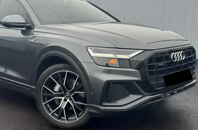 Audi Q8 Флагманский Кроссовер-Купе в идеальном состоянии - Авто в Москва