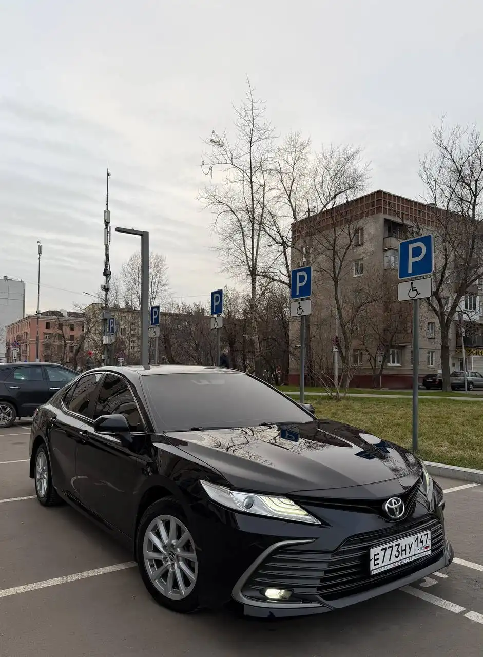Продажа Toyota CAMRY 2021 года в Москве
