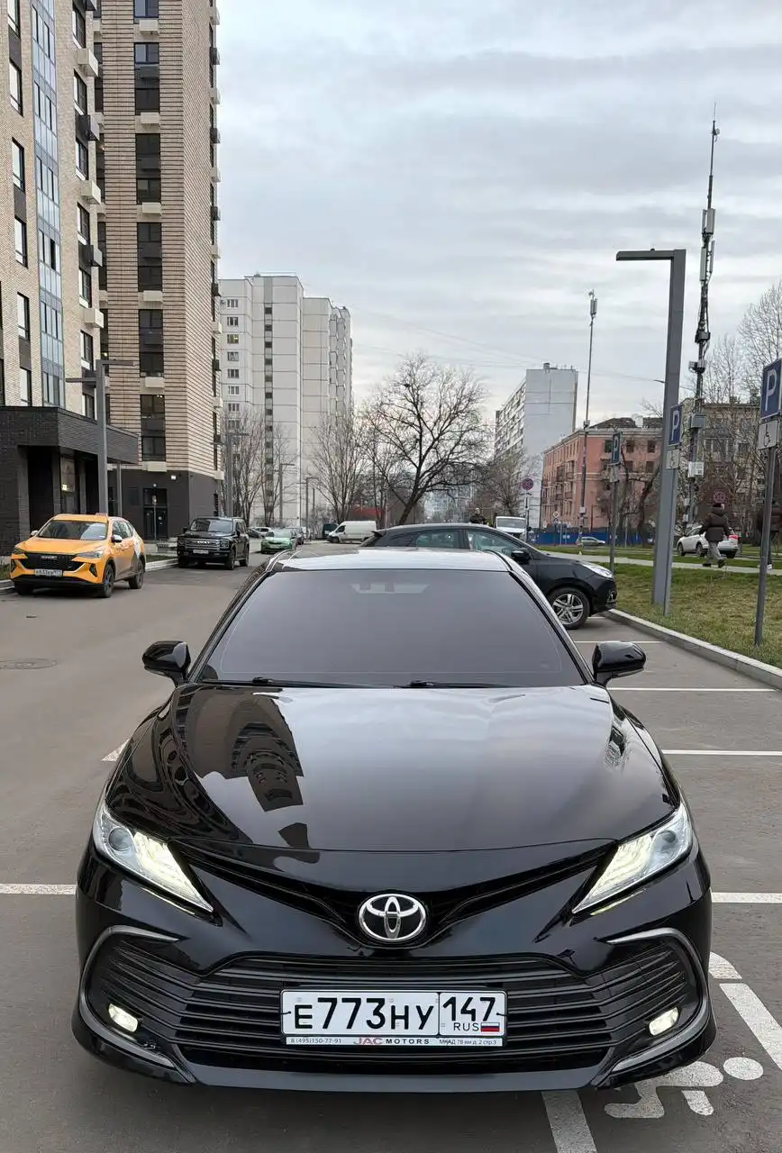 Продажа Toyota CAMRY 2021 года в Москве