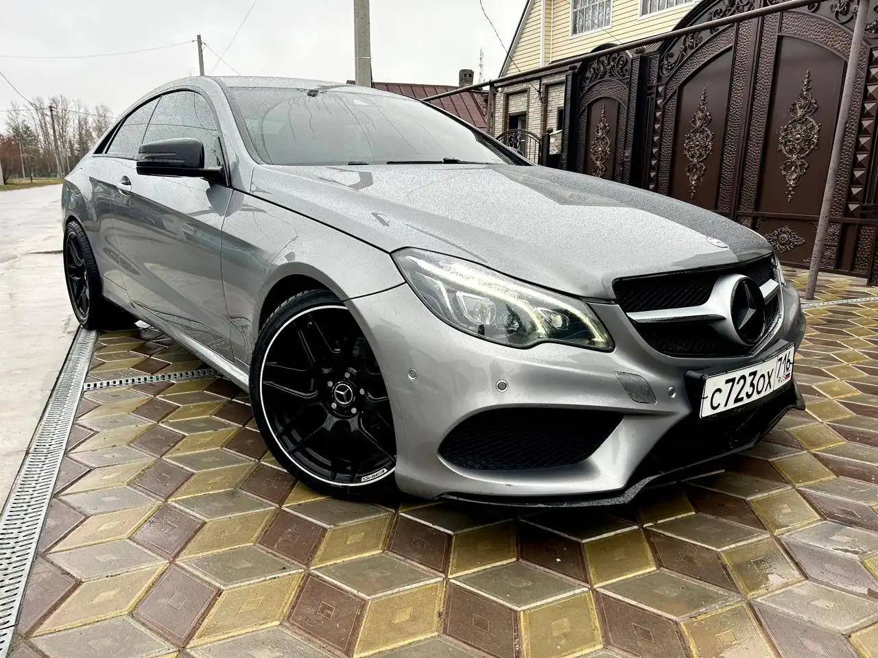 Mercedes Benz E-класс Рестайлинг 2.0 АТ (184 л.с.) 2015 года в Арске