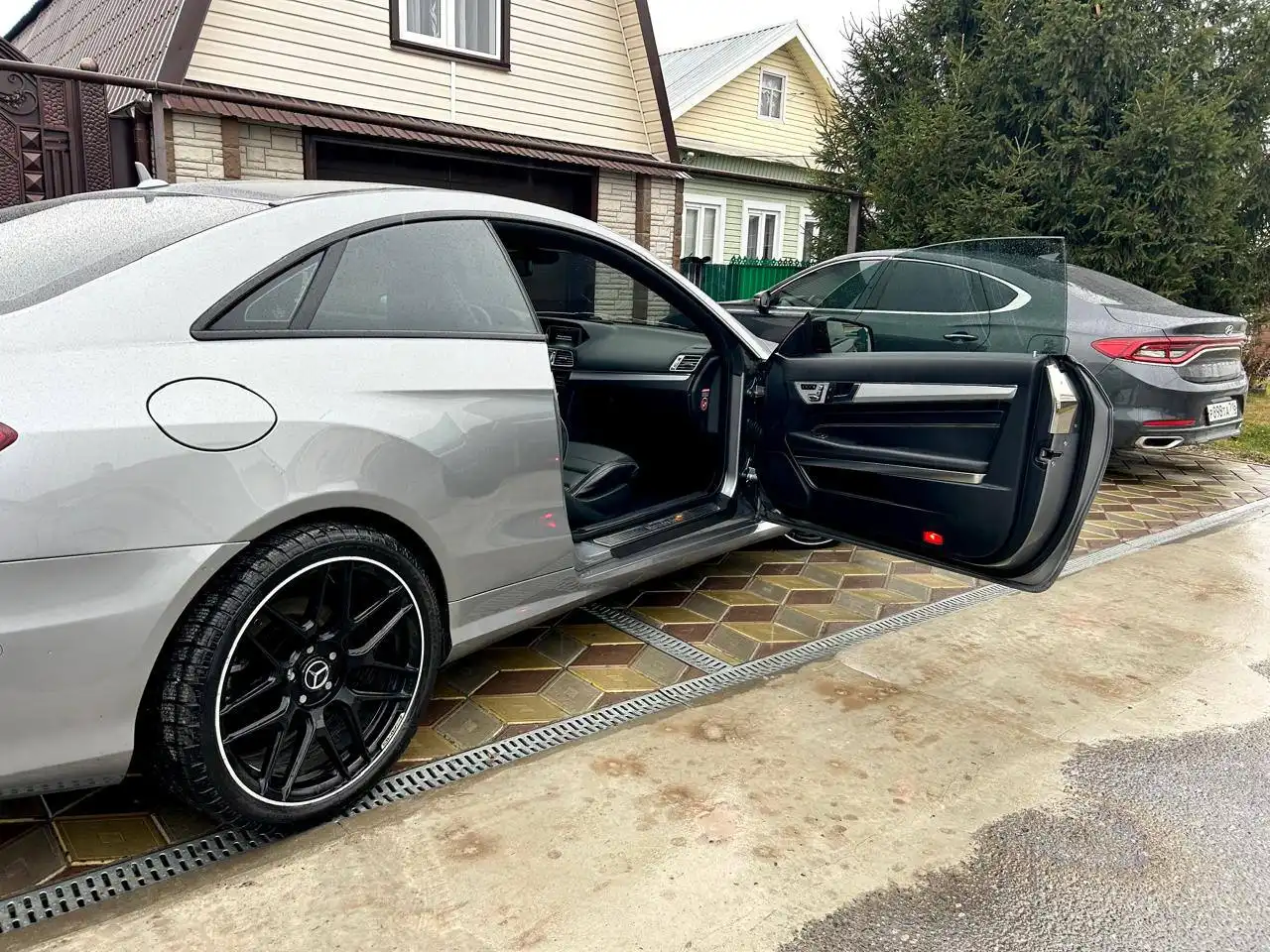 Mercedes Benz E-класс Рестайлинг 2.0 АТ (184 л.с.) 2015 года в Арске