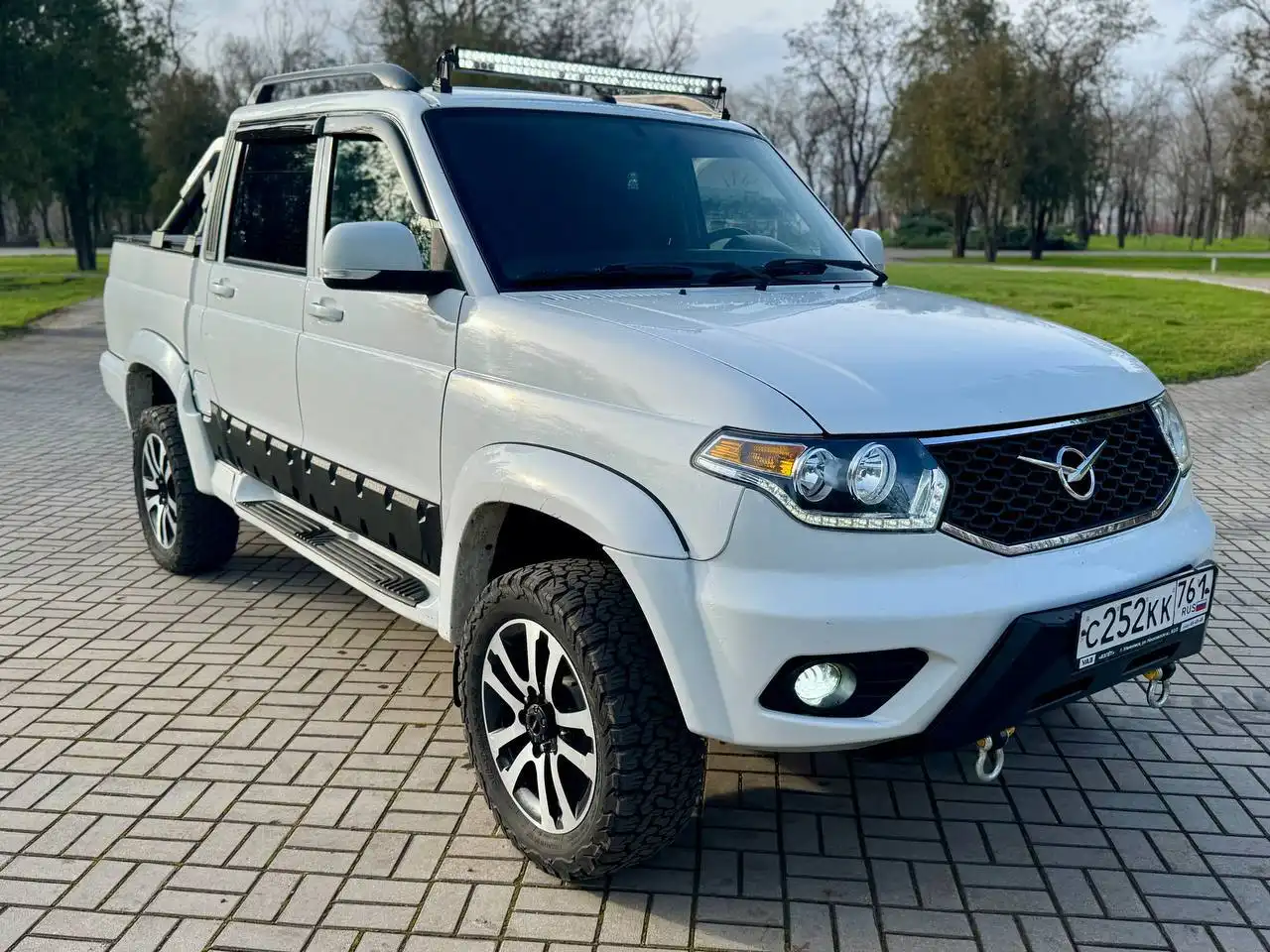 Продам УАЗ Patriot Pickup 2017 года