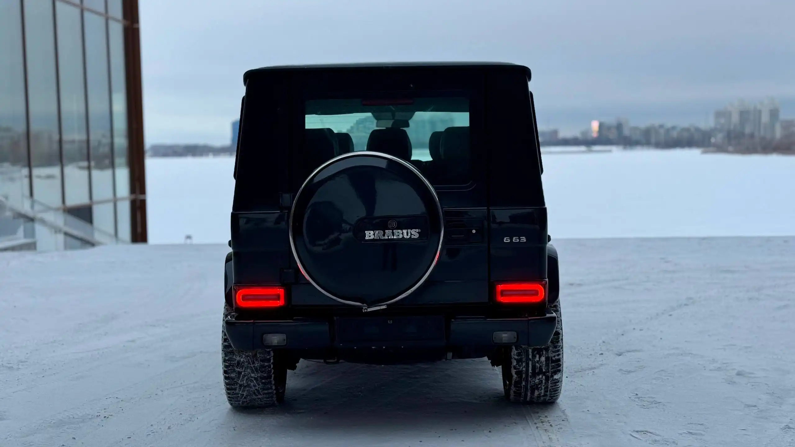 Продажа квадрата М113 с двигателем, рестайлингом и оригинальным салоном