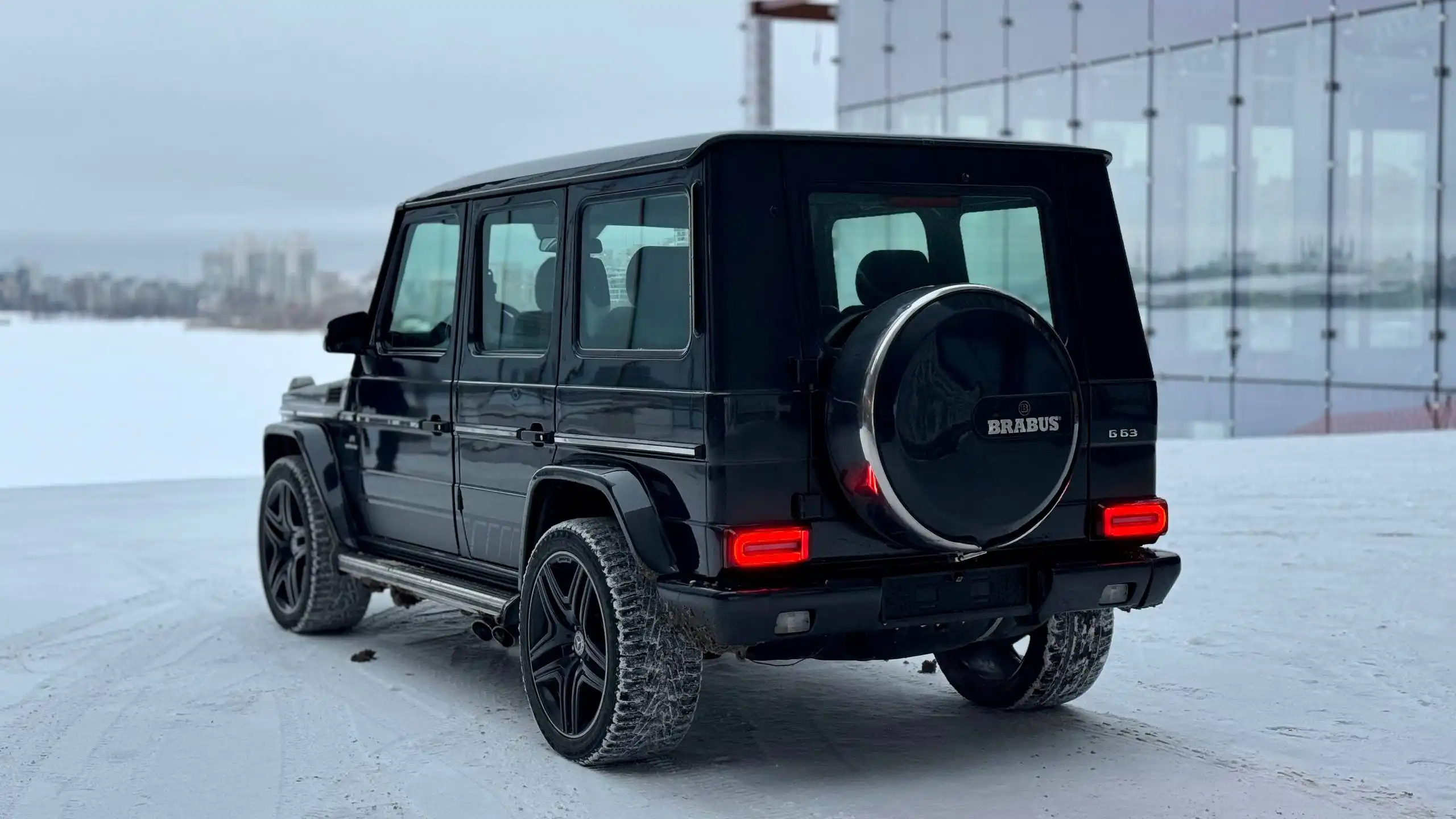 Продажа квадрата М113 с двигателем, рестайлингом и оригинальным салоном