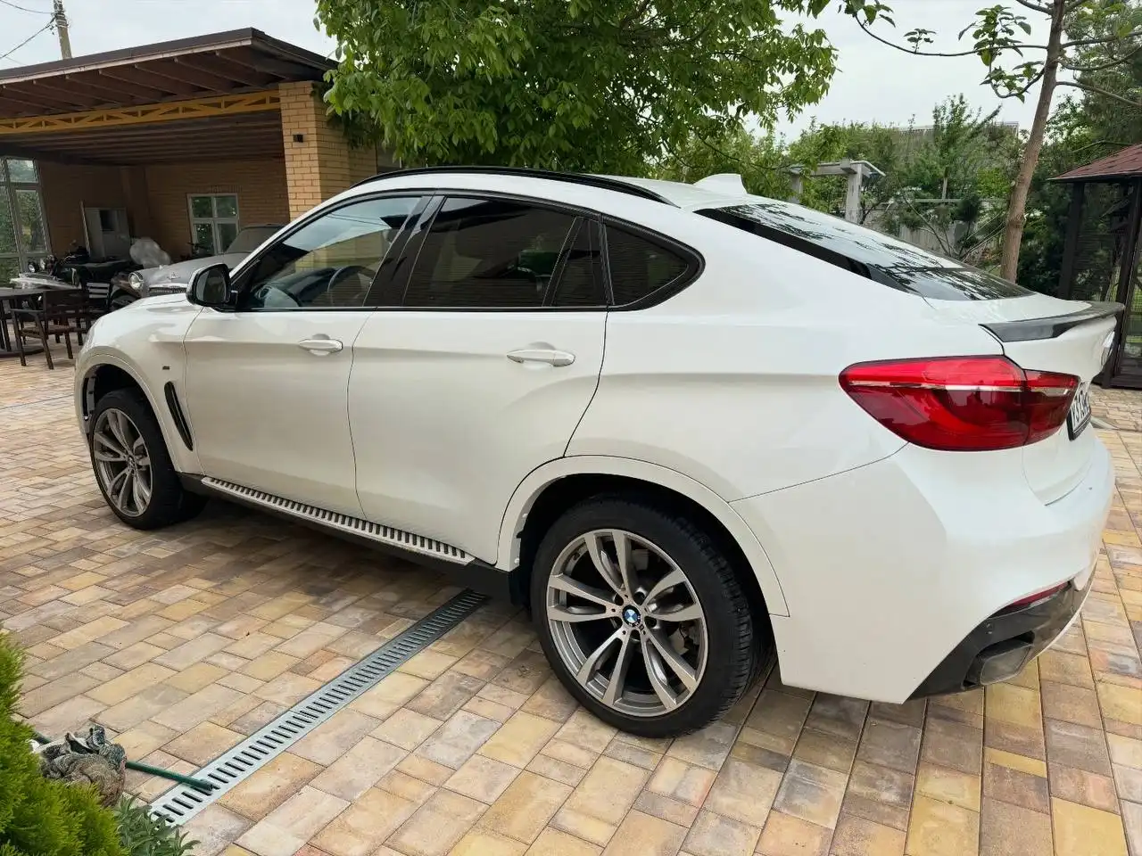 BMW X6 M50D 2018 года в отличном состоянии