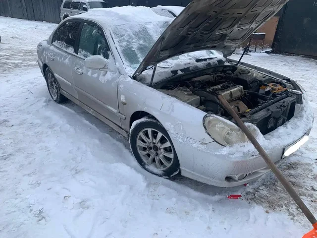 Hyunday Sonata 2.0 МТ 2005 года - Авто в Москва