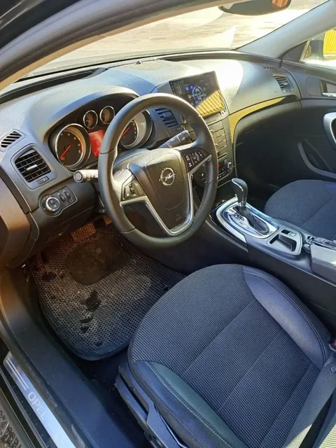 Opel Insignia 2011 года выпуска - частное объявление в Мелитополь