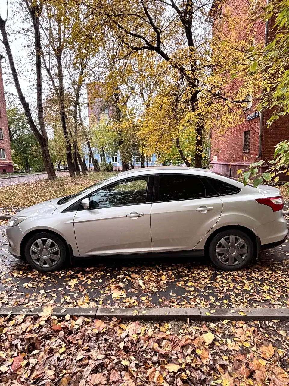 Форд Фокус 3 2012 1.6 акпп в хорошем состоянии - Авто в Москва