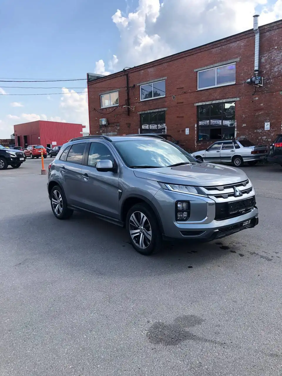 Продажа автомобиля Toyota RAV4 2021 года - Внедорожники/кроссоверы (Авто) в Москва