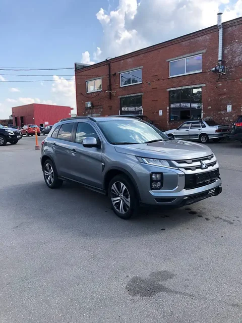 Продажа автомобиля Toyota RAV4 2021 года - Авто в Москва