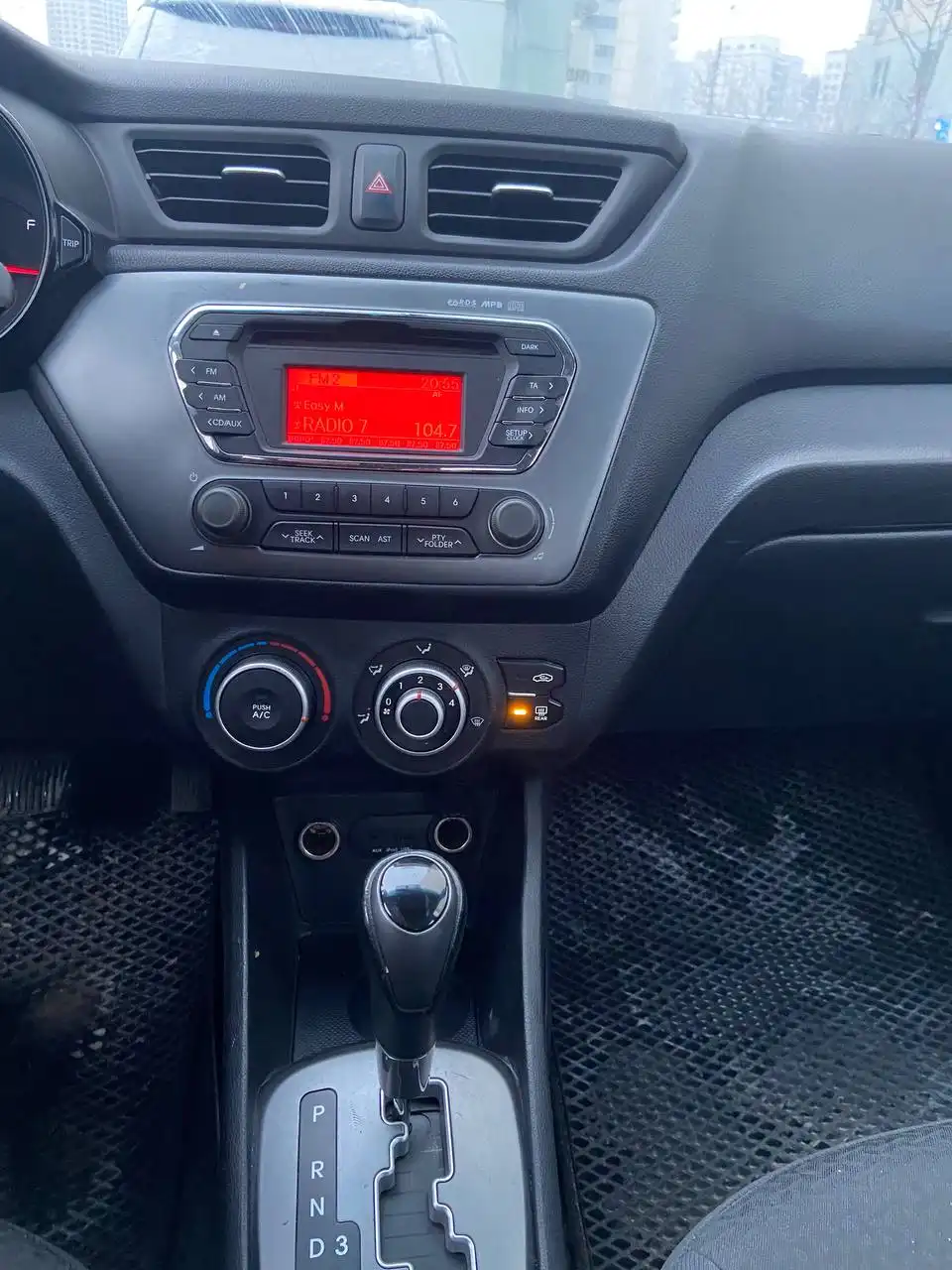 Продажа Киа Рио 2014 года на АКПП - Авто в Москва