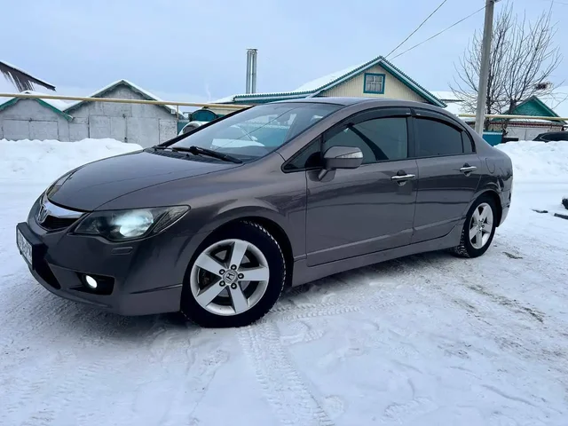 Honda Civic 2010 автомат, максимальная комплектация - Грузовики в Арск
