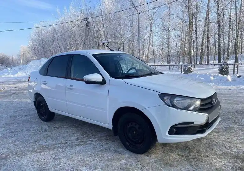 Продажа автомобиля Гранта 2023 года - Легковые автомобили (Авто) в Москва