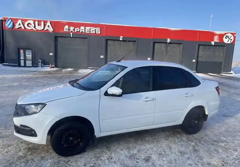 Продажа автомобиля Гранта 2023 года - Легковые автомобили (Авто) в Москва