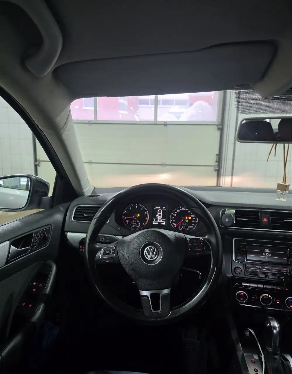 Volkswagen Jetta 2013 года с пробегом 81500 км - Авто в Москва