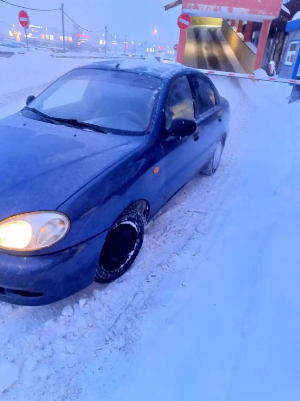 Продажа автомобиля ЗАЗ Ланос 2011 года - Авто в Москва