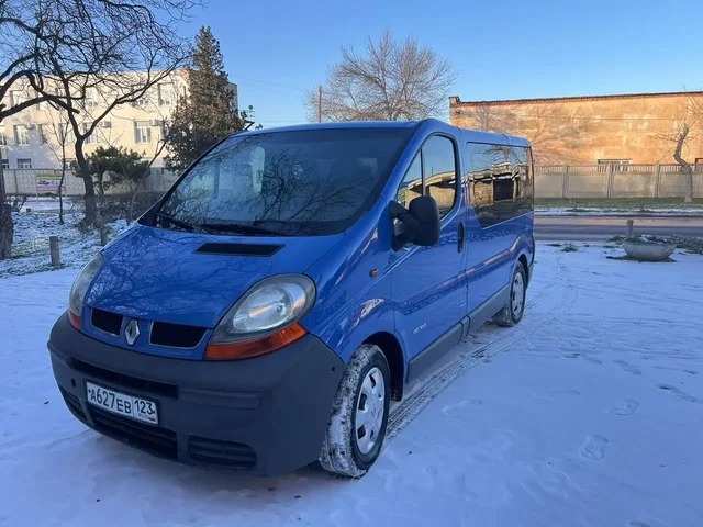 Renault Trafic 2003 года, дизель 1.9, 100 лс, 353 тыс. км - Аксессуары и запчасти в Москва