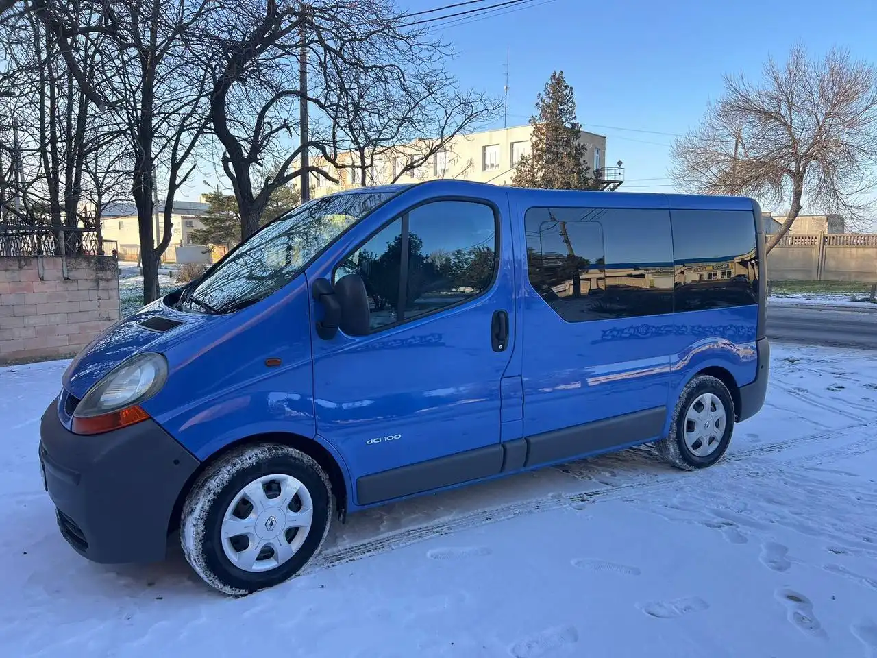 Renault Trafic 2003 года, дизель 1.9, 100 лс, 353 тыс. км - Фургоны и микроавтобусы (Авто) в Москва