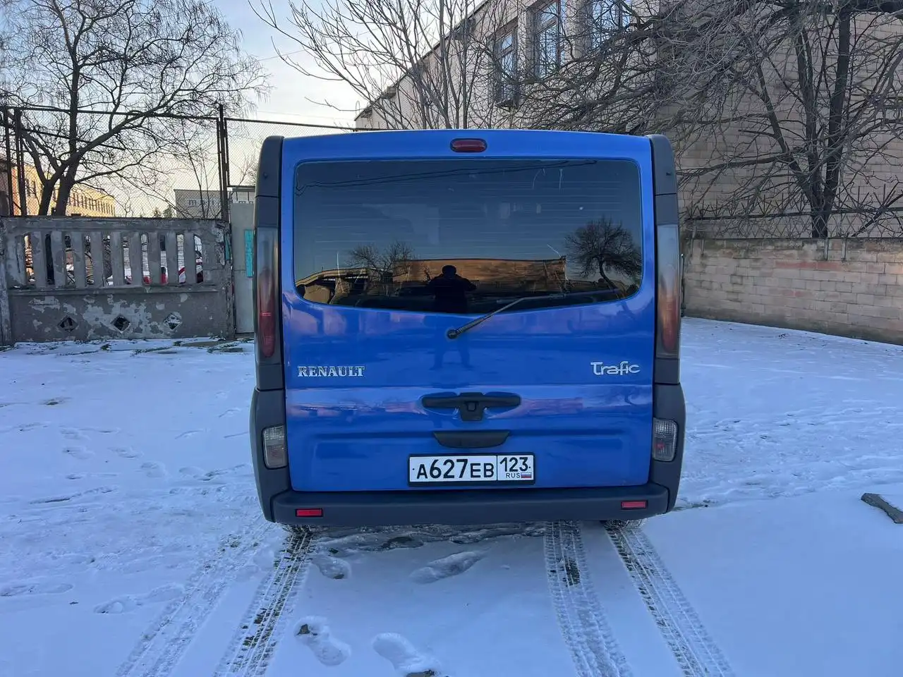 Renault Trafic 2003 года, дизель 1.9, 100 лс, 353 тыс. км - Фургоны и микроавтобусы (Авто) в Москва