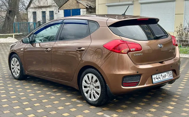 Продам Kia Ceed 2016 года - Легковые автомобили в Михайловка