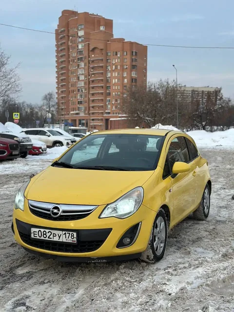Opel Corsa 2011 автомат 1.4 бензин - Легковые автомобили в Москва
