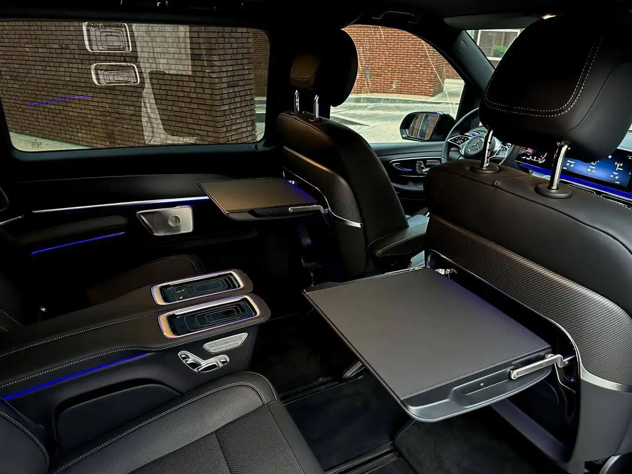 Mercedes-Benz V-Класс 300 d экстра длинный 2024 года - Минивэны / V-Класс (Авто) в Москва