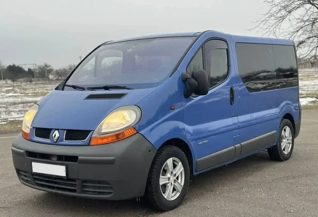 Renault Trafic 1.9 MT 2003 года в идеальном состоянии - Авто в Москва