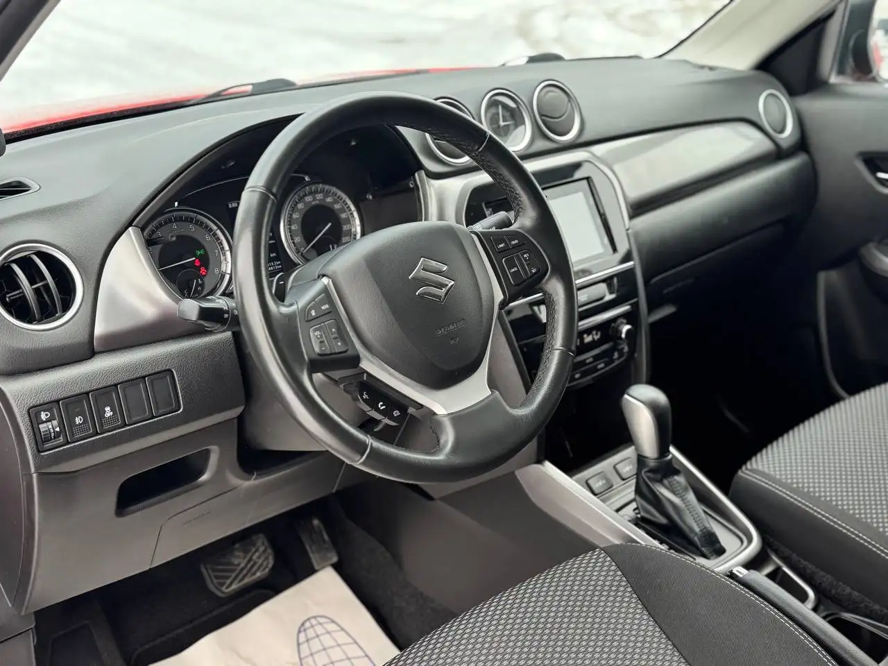 Продажа Suzuki Vitara 2020 года в Санкт-Петербурге - Легковые автомобили (Авто) в Санкт-Петербург