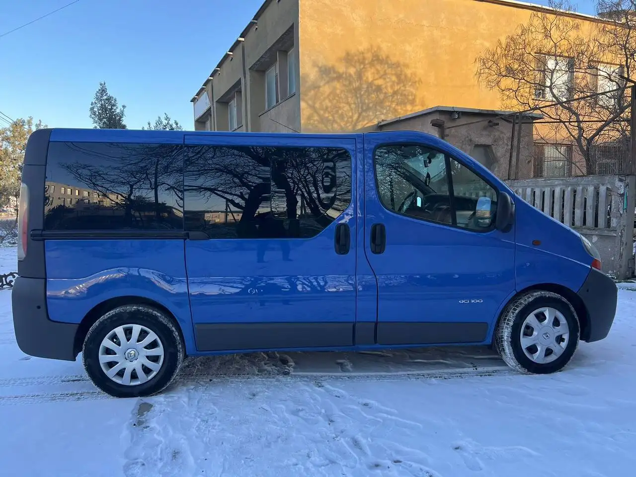 Renault Trafic 2003 год в отличном состоянии - Коммерческий транспорт (Авто) в Москва
