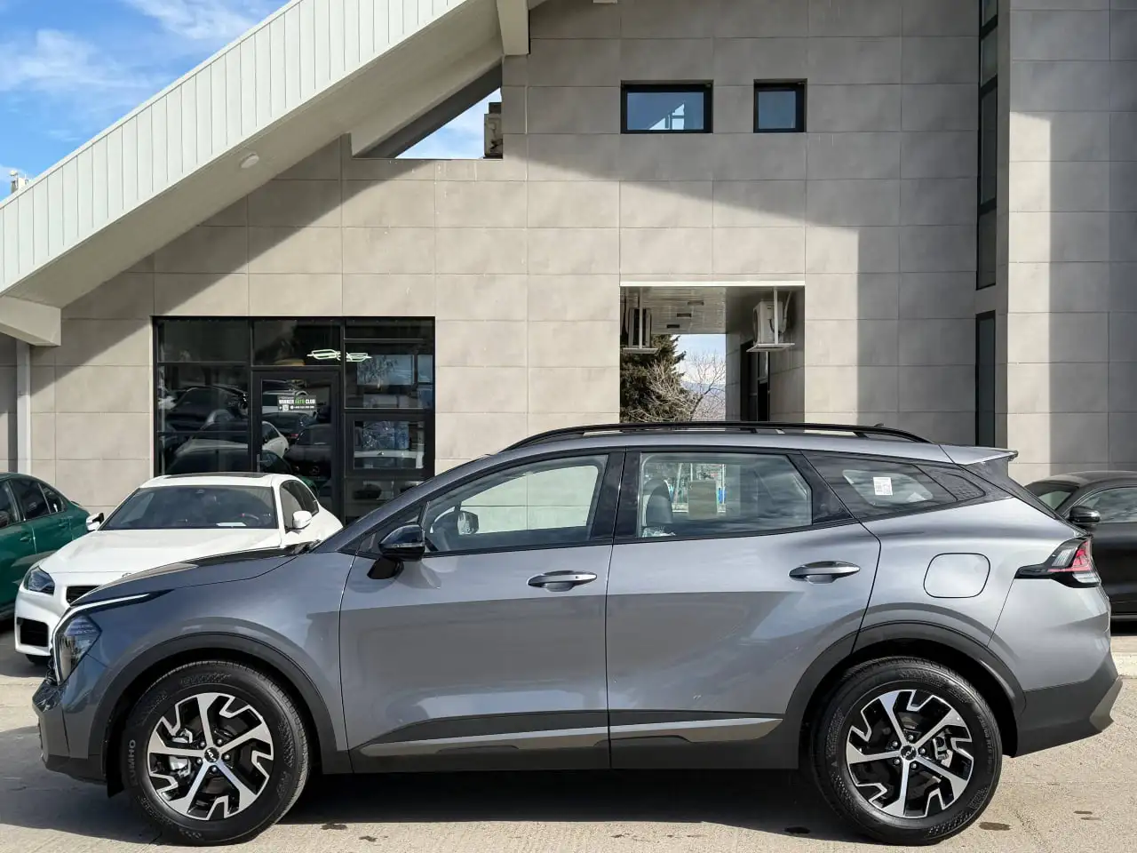 KIA SPORTAGE HEV PREMIER 2025 - Авто в Москва