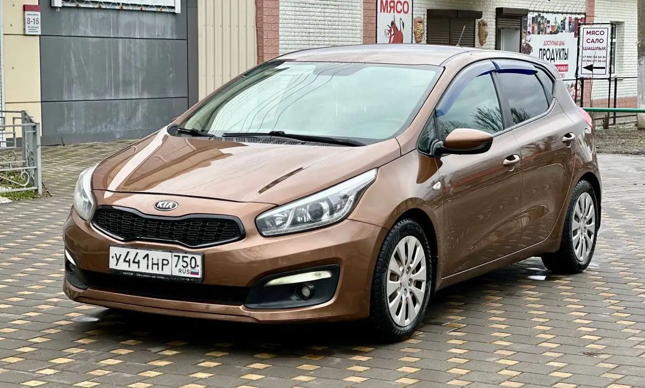 Продам Kia Ceed 2016 года - Легковые автомобили (Авто) в Михайловка