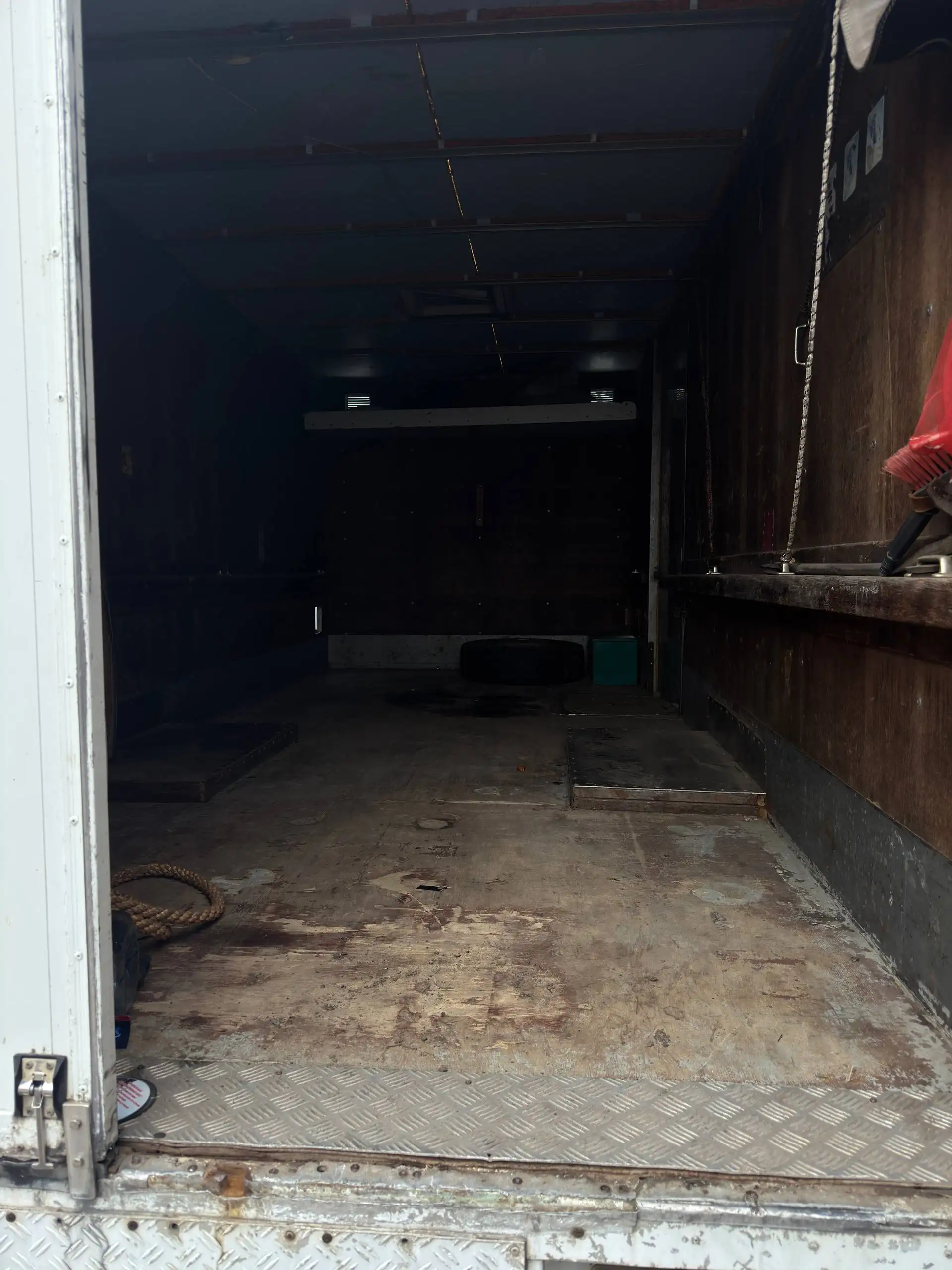 Продам надежный грузовой Mercedes 809D 1993 года - Грузовики (Авто) в Москва