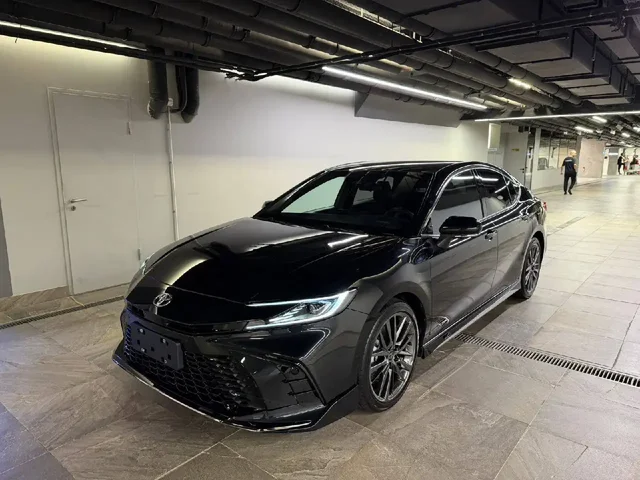 Продажа Toyota Camry 2025 (2026 MY) 2.0 гибрид в Москве - частное объявление в Москва