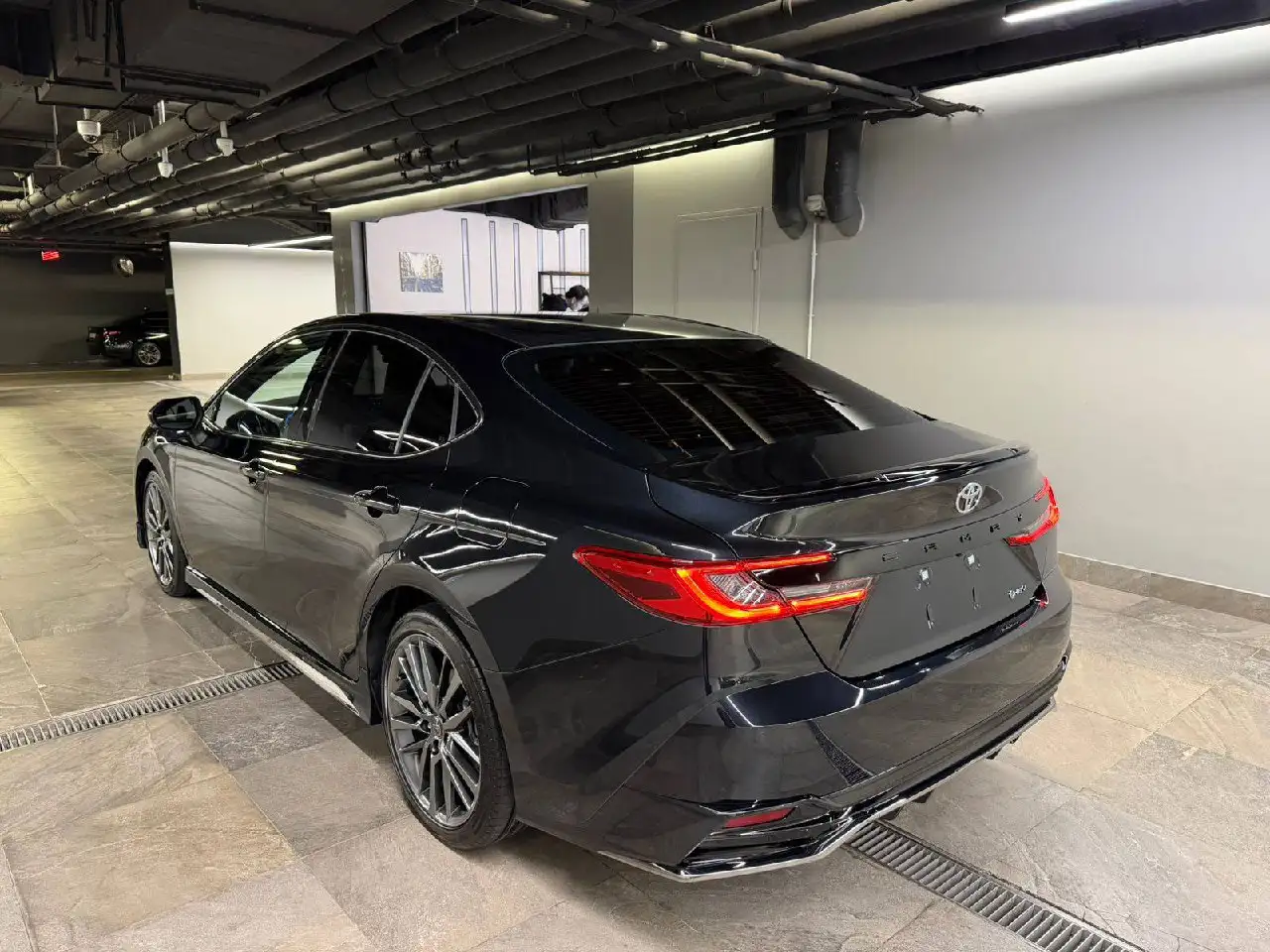 Продажа Toyota Camry 2025 (2026 MY) 2.0 гибрид в Москве - Легковые автомобили (Авто) в Москва