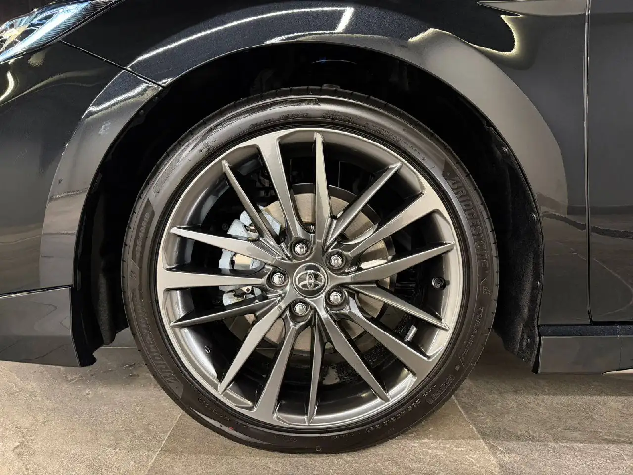 Продажа Toyota Camry 2025 (2026 MY) 2.0 гибрид в Москве - Легковые автомобили (Авто) в Москва