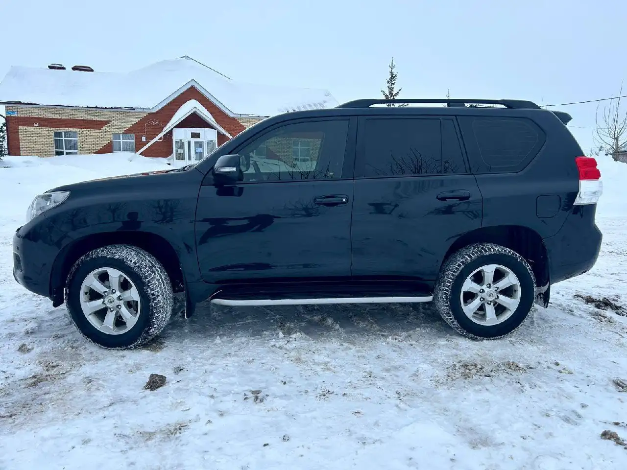 Toyota Prado 2013 года, дизель 3.0 литра, один хозяин, пробег 400 км - Внедорожники (Авто) в Арск