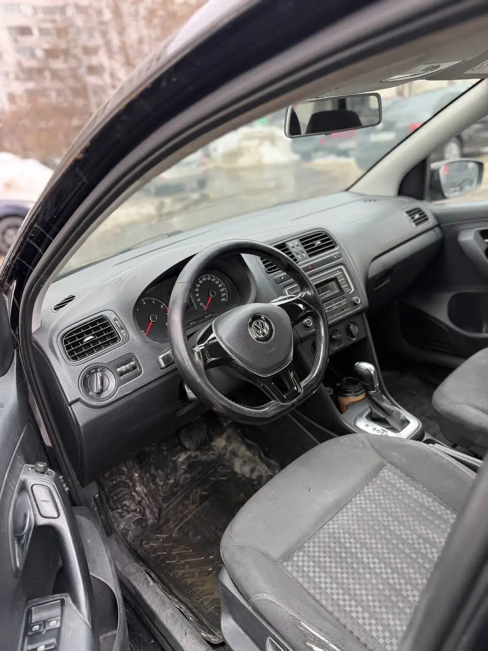 VOLKSWAGEN POLO 2016 с пробегом 160.000 км - Легковые автомобили (Авто) в Москва