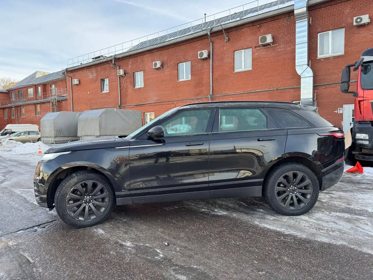 Продажа Range Rover Velar 2018 года, дизель 240 л.с., пробег 70 тыс. км - Легковые автомобили (Авто) в Москва