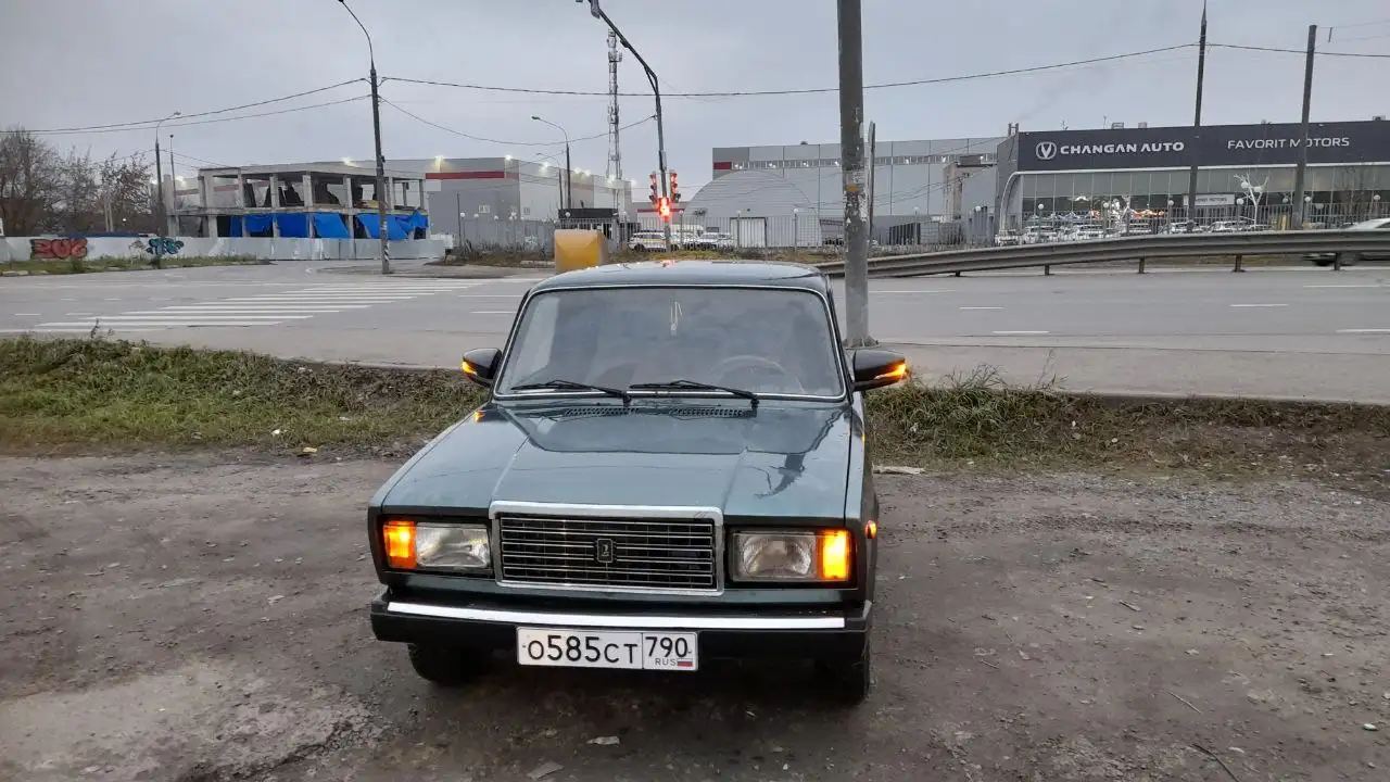 Продаётся ВАЗ 2107 инжектор 2010 года после ДТП - Легковые автомобили (Авто) в Москва