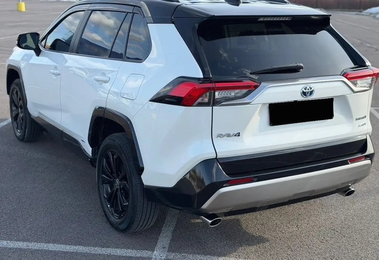 Продажа Toyota RAV4 2022 гибрид - Кроссовер (Авто) в Москва