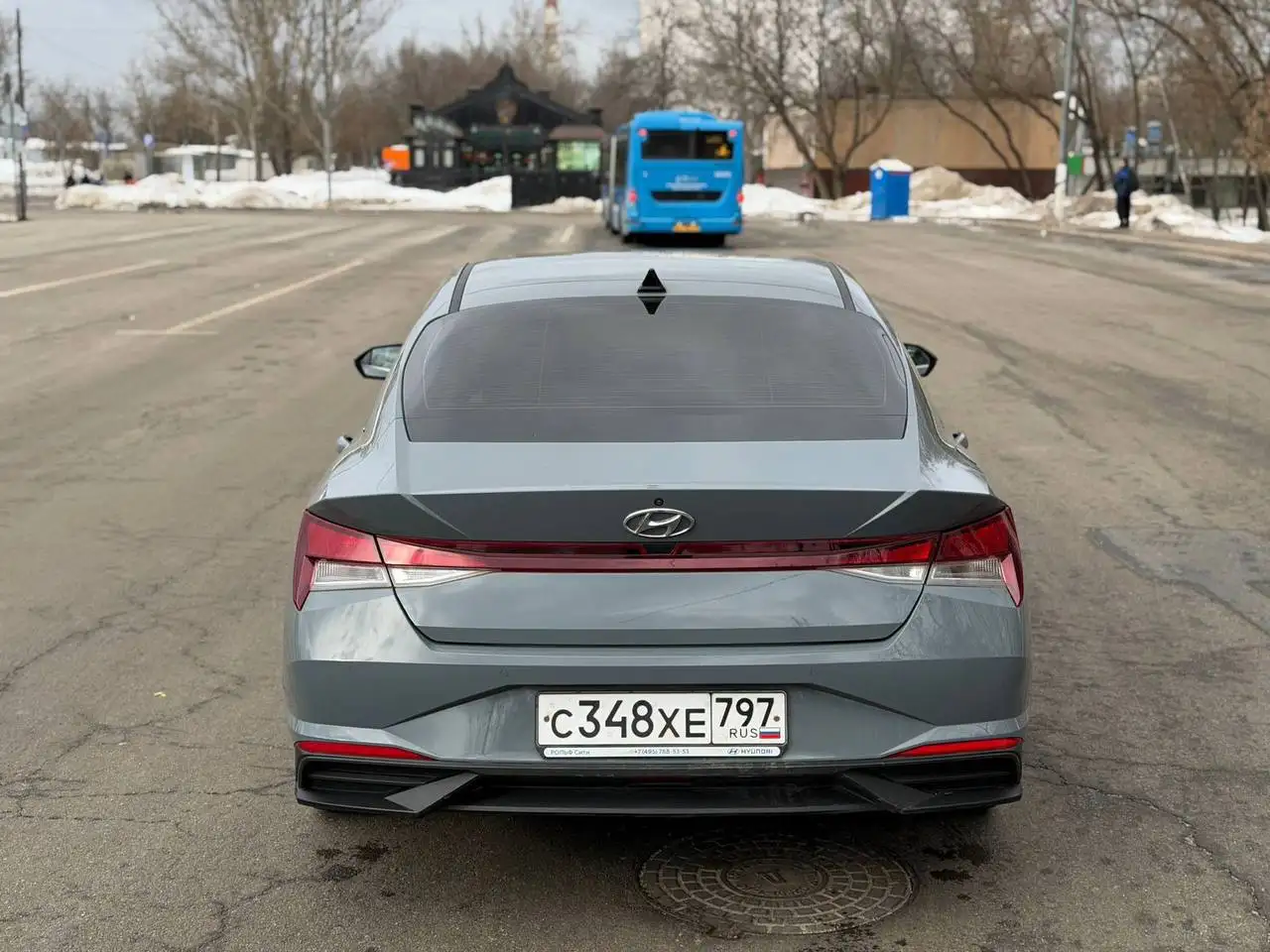Hyundai Elantra 2021 б/у - Авто в Москва